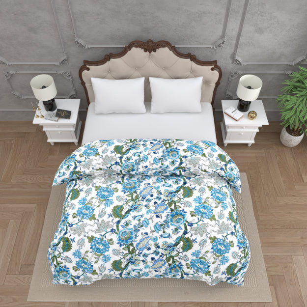 Classic Blue & White Floral with Lattice Border Double Bed Reversible Quilt Comforter