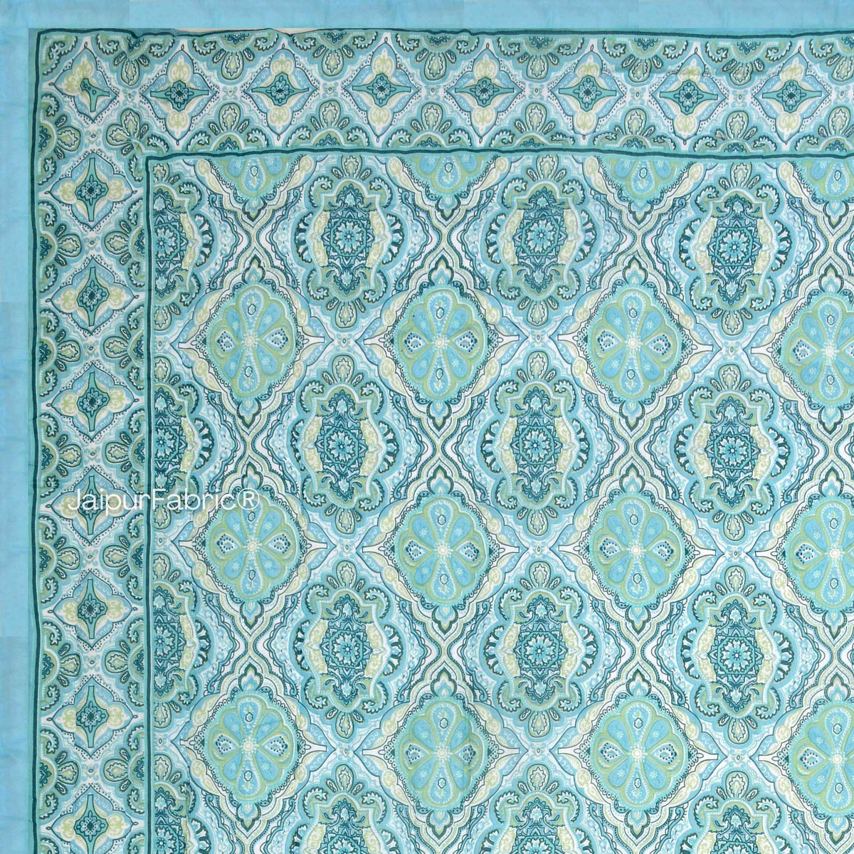 Reversible Quilt Rajai with Turquoise Medallion Dual-Design Print for Stylish Bedrooms