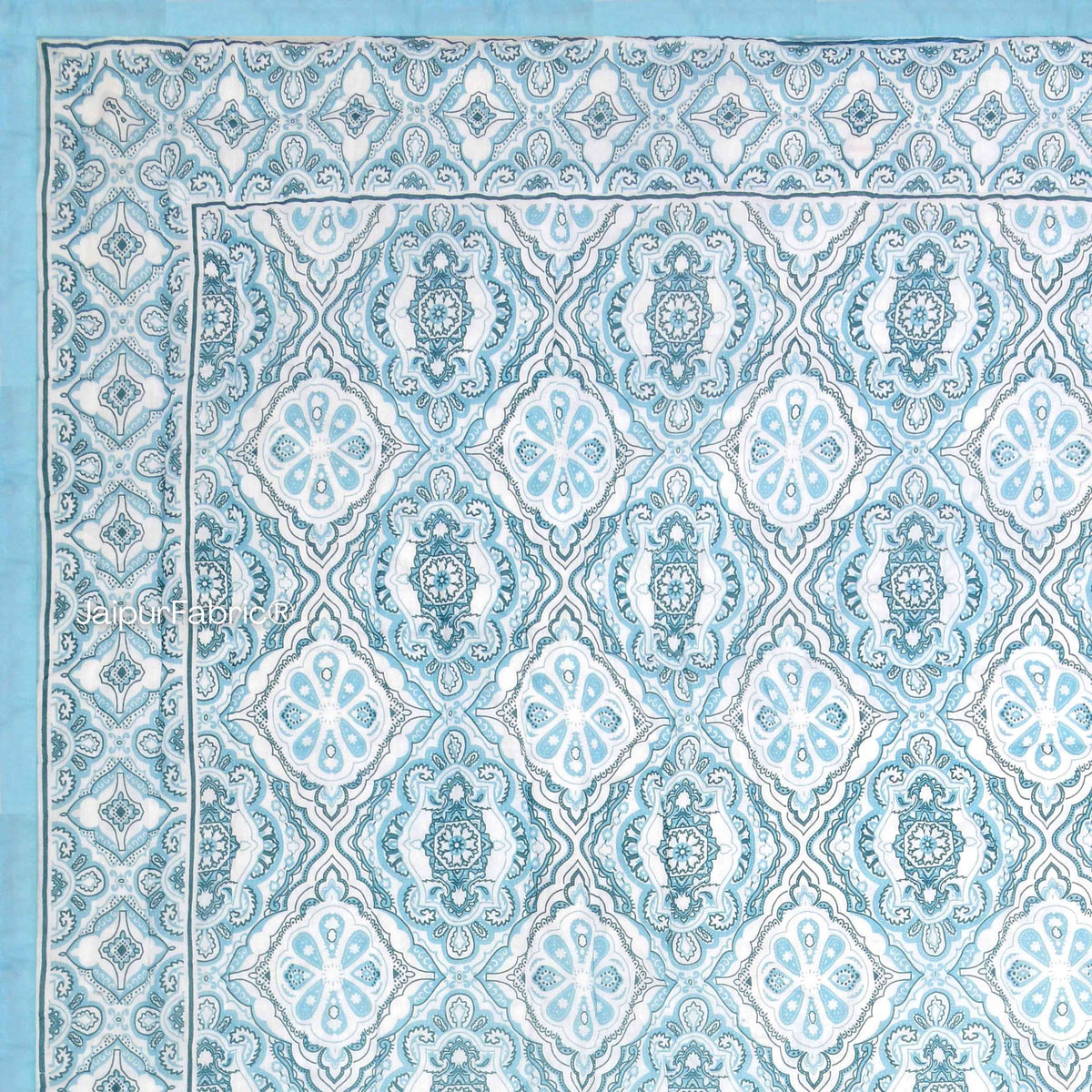 Reversible Quilt Rajai with Turquoise Medallion Dual-Design Print for Stylish Bedrooms