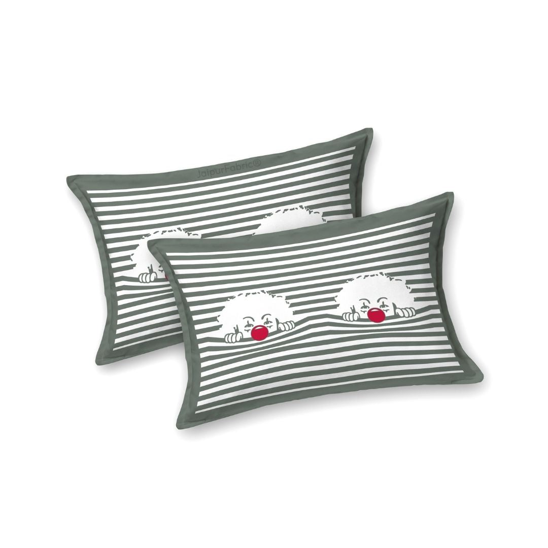 Grey Sleeping Cat Print Pure Cotton King Size Bedsheet