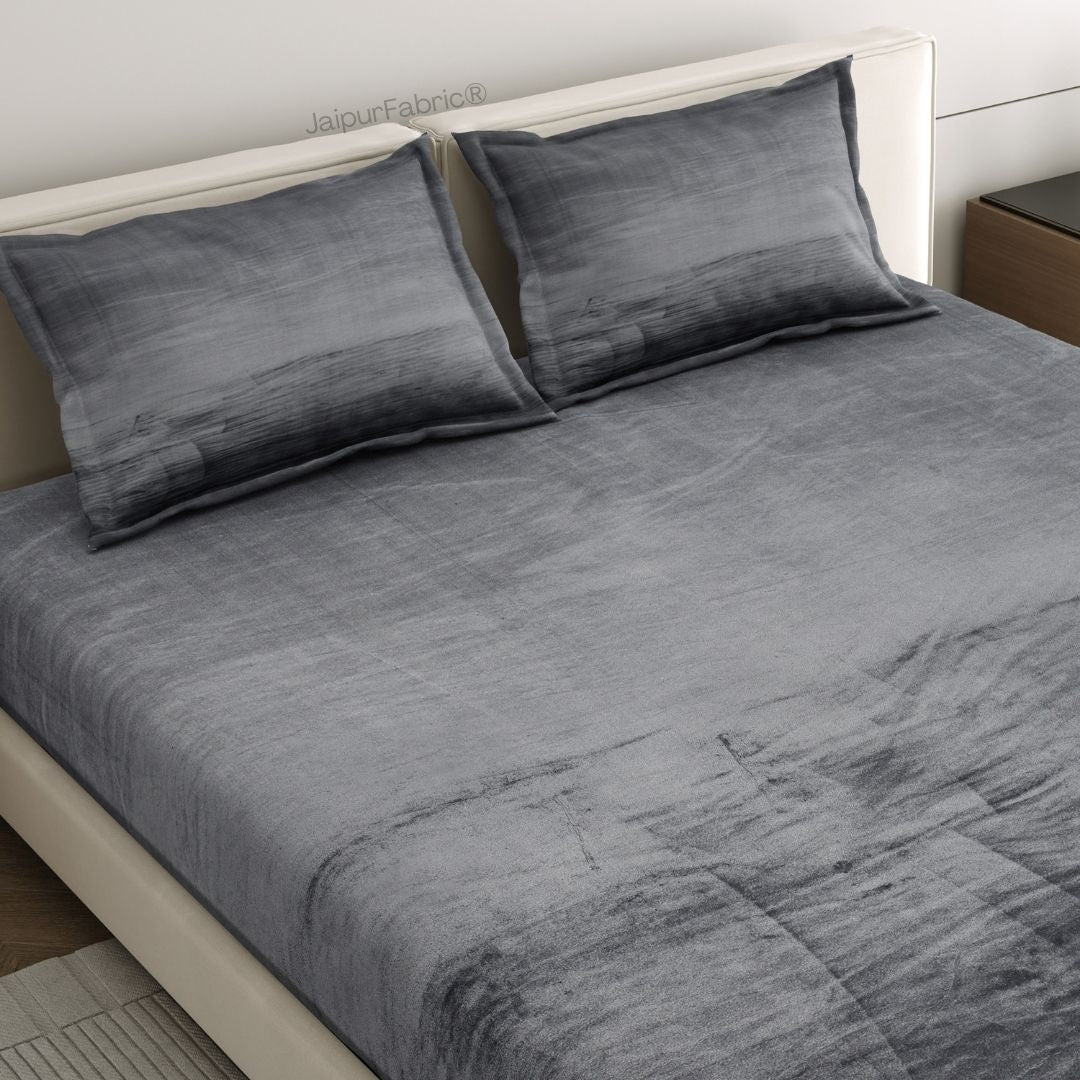 Modern Charcoal Gray Super Soft Velvet Double Bedsheet with Matching Pillow Covers