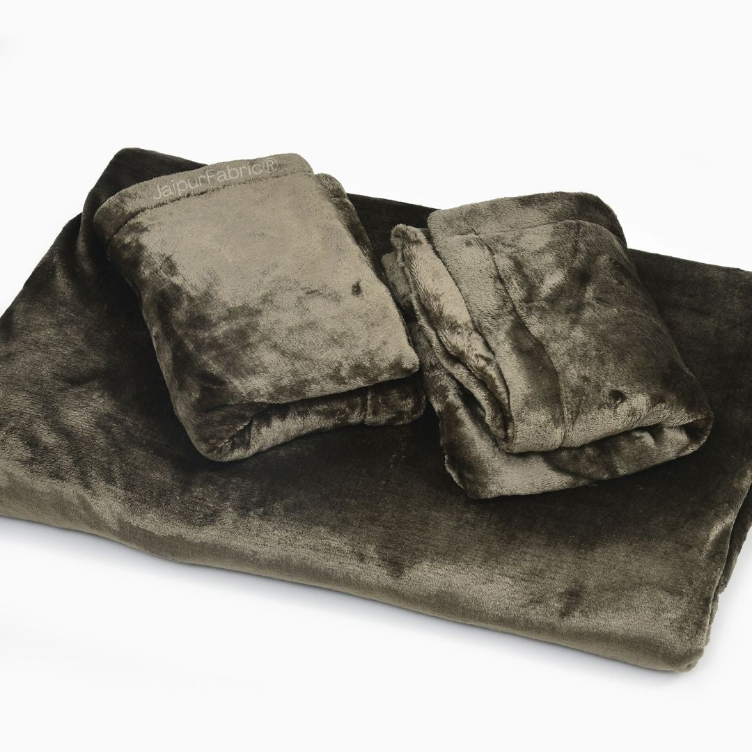 Deep Olive Green Super Soft Velvet Double Bedsheet with Matching Pillow Covers