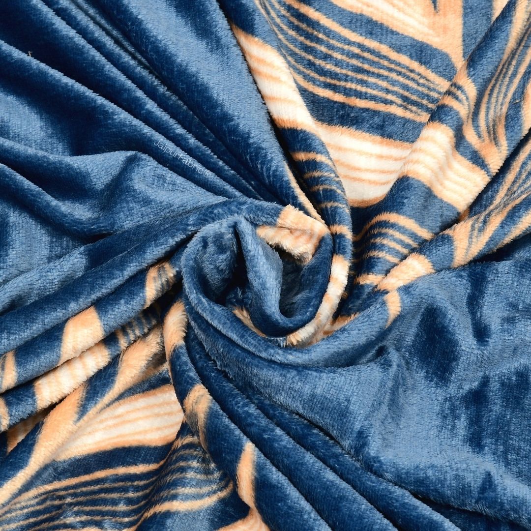 Elegant Feather Pattern Super Soft Velvet Double Bedsheet
