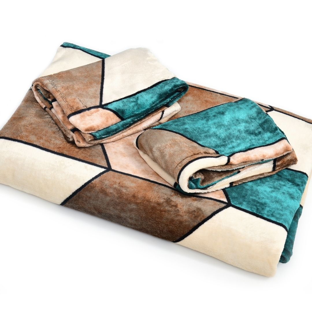 Cube Illusion Stylish Super Soft Velvet Double Bedsheet