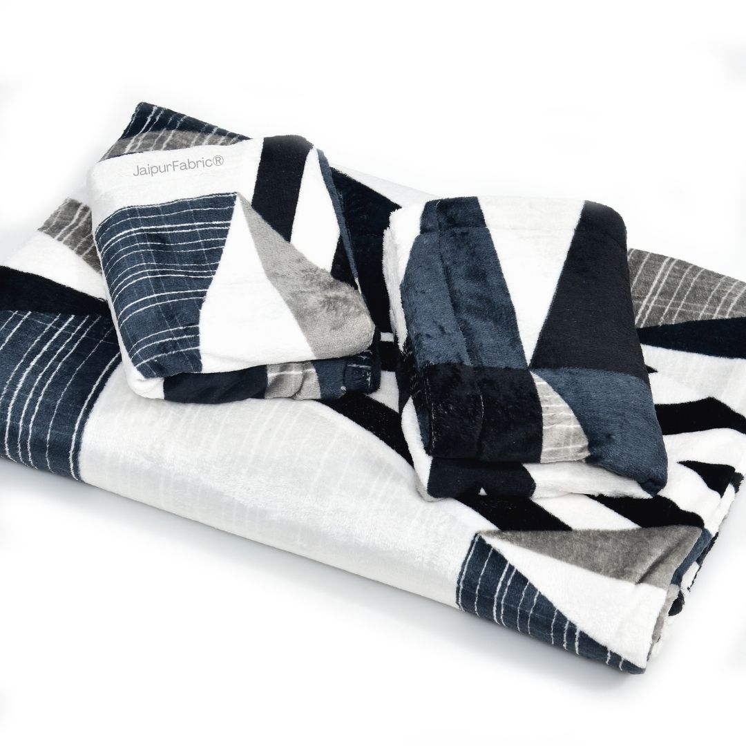 Geometric Black and White Super Soft Velvet Double Bedsheet
