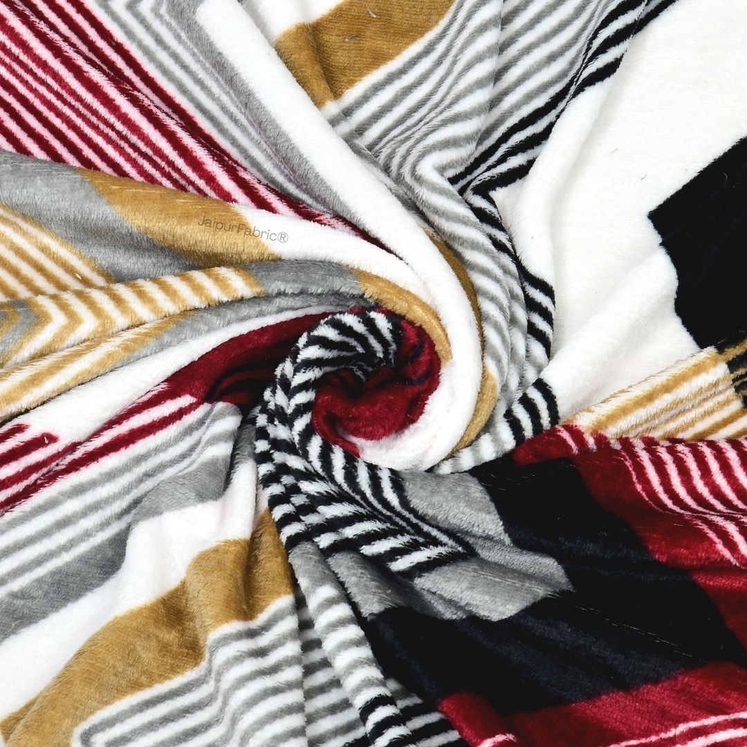 Zigzag Elegance Cozy Super Soft Velvet Double Bedsheet