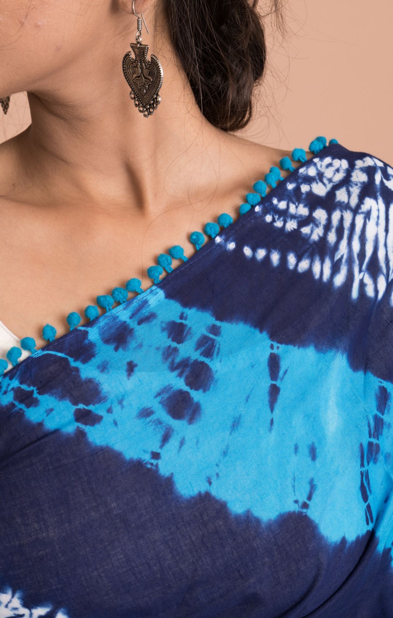 Shibori Tie And Dye Cotton Mulmul Saree with Unstitched Blouse - Blue