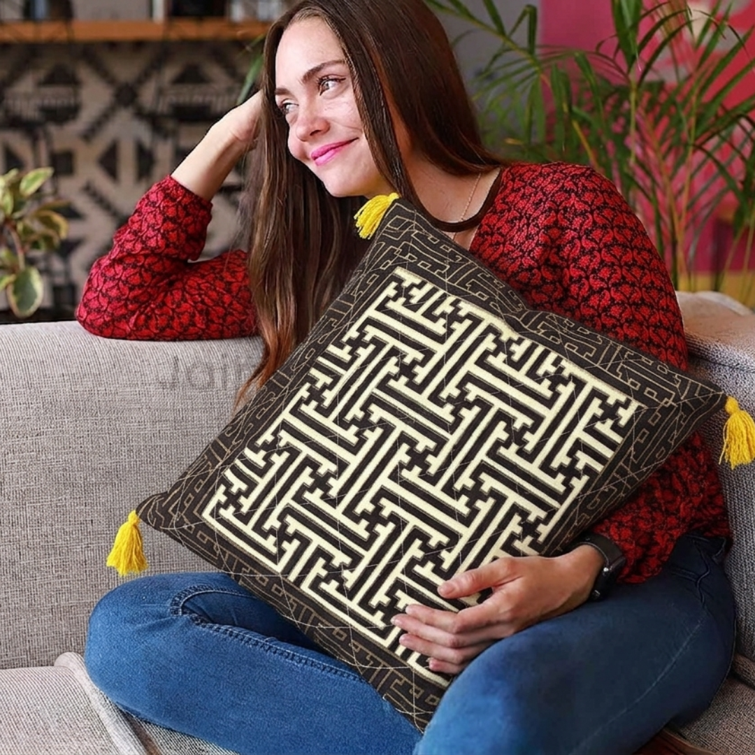 Cream Base Black Border Maze Design Cotton Cushion Cover