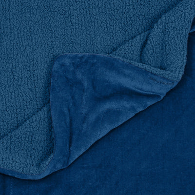 Velvet Plush Midnight Navy Double Bed Blanket layered with Ultra-Soft Sherpa Fabric