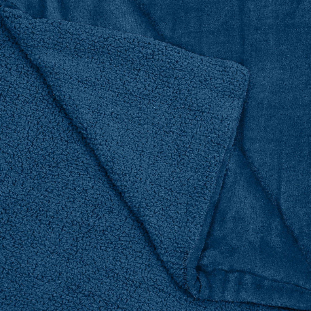 Velvet Plush Midnight Navy Double Bed Blanket layered with Ultra-Soft Sherpa Fabric