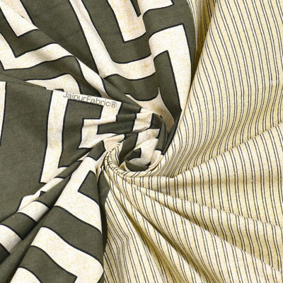 Green Gemoetric Maze Pure Cotton King Size Bedsheet