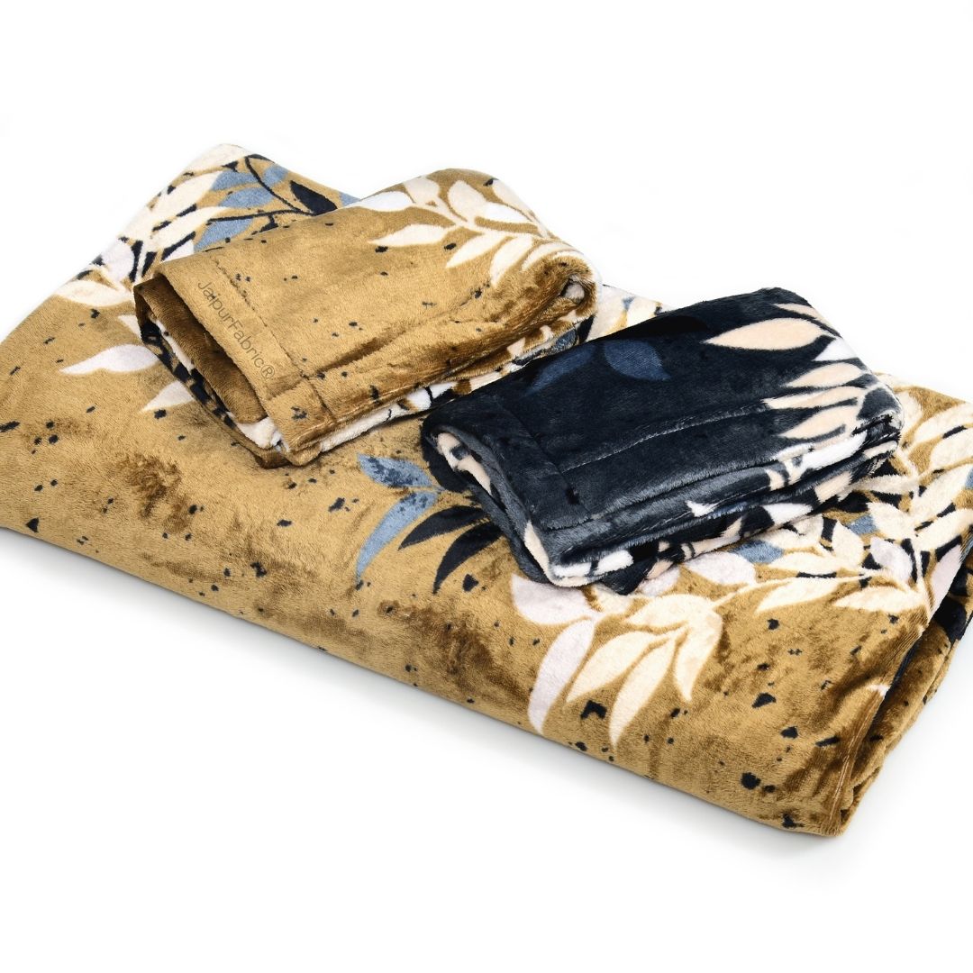 Midnight Gold Vine Cozy Super Soft Velvet Double Bedsheet