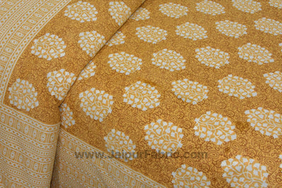 Designer's Dream Multicolor Double Bed Set with 8 Pillow Covers