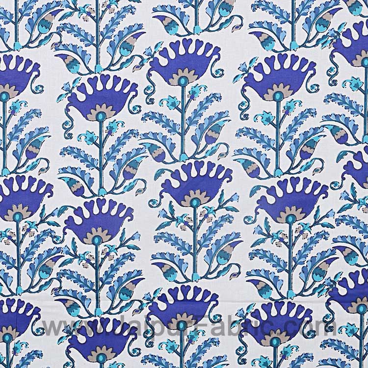 Double Bedsheet Blooming Blue Flowers Print