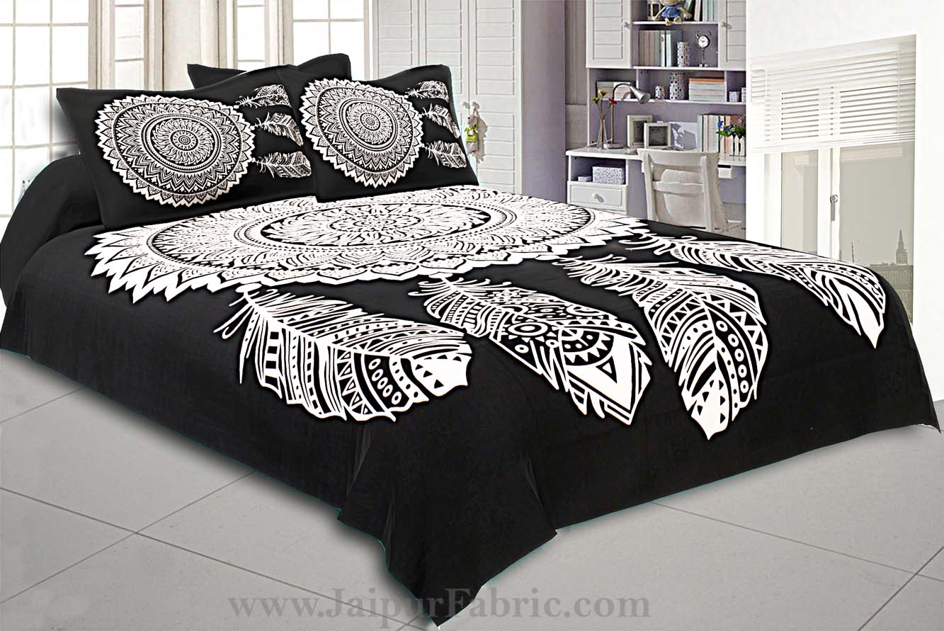 Big Feather Print Black & White Bedsheet