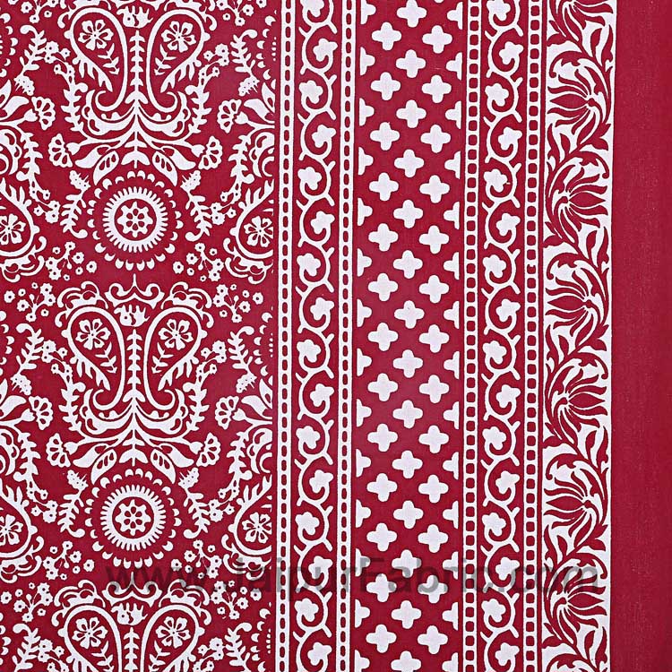 Rusty Red Pleasing Paisley