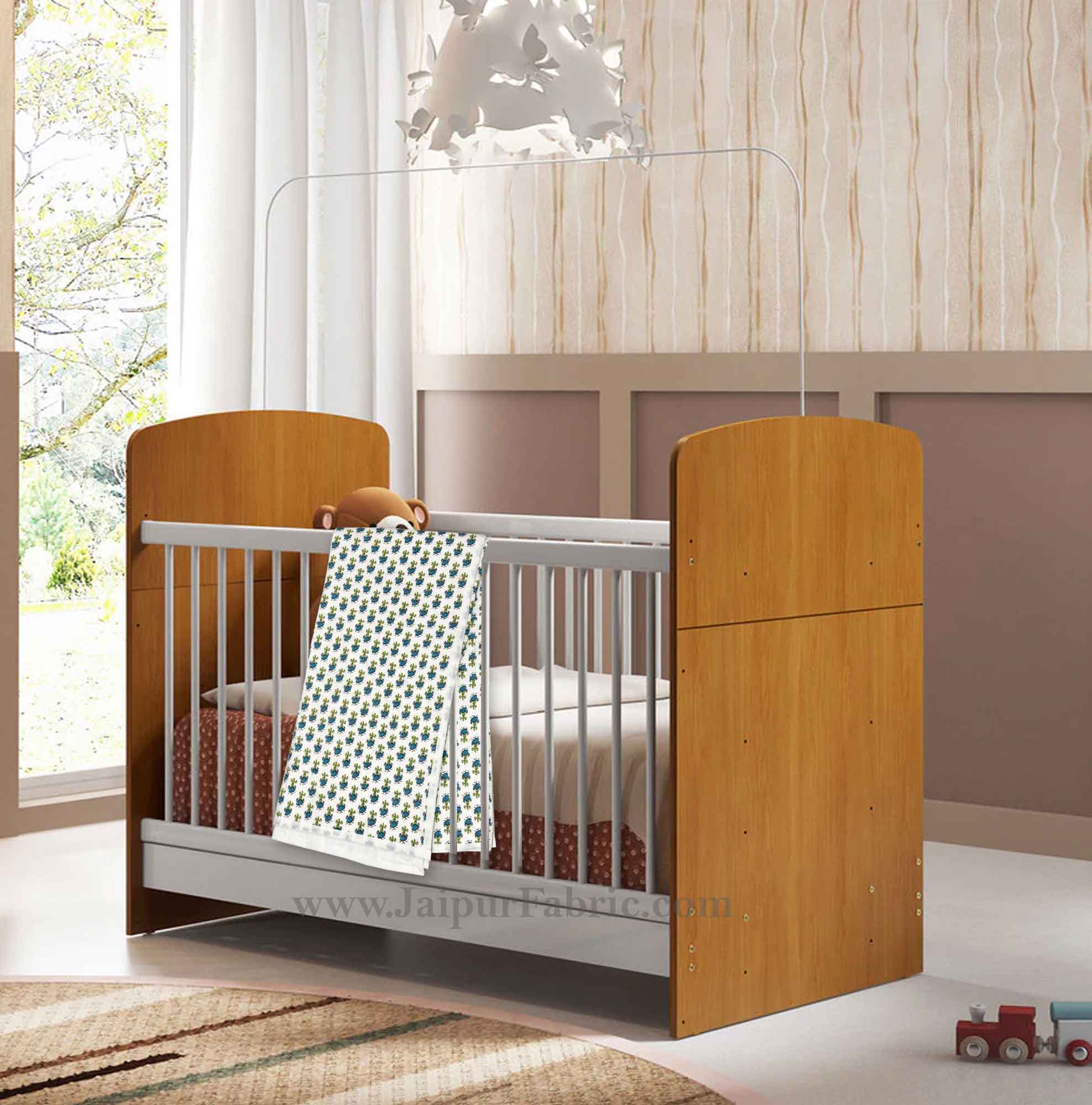 Newborn Baby Soft Green & Blue Colourful Crib Comforter/Swaddling Blankets/Quilt, 120 x 120 cm Cream Base Baby Quilt