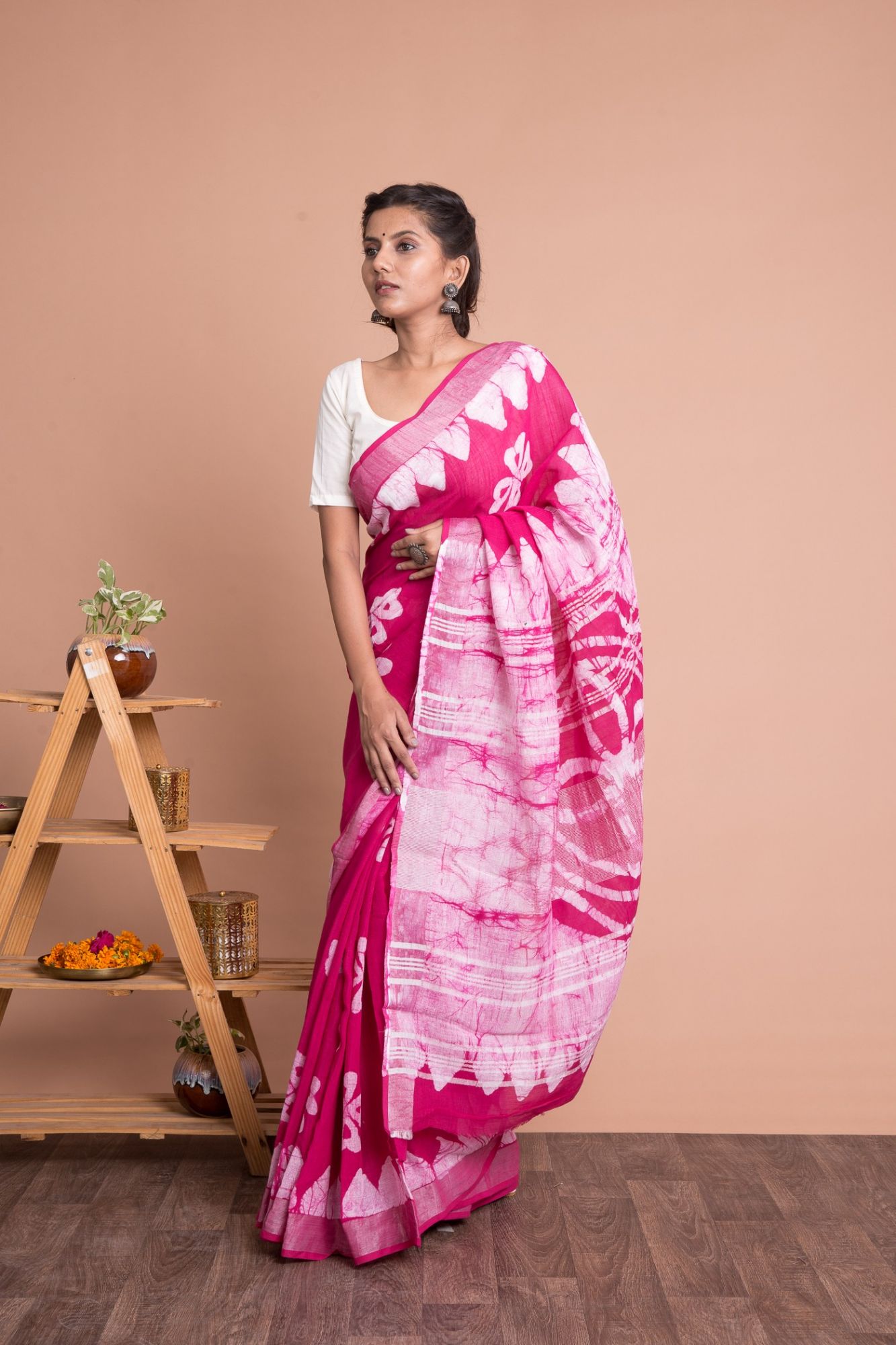 Women Batik Print Motif Cotton Linen Saree with Unstitched Blouse - Pink
