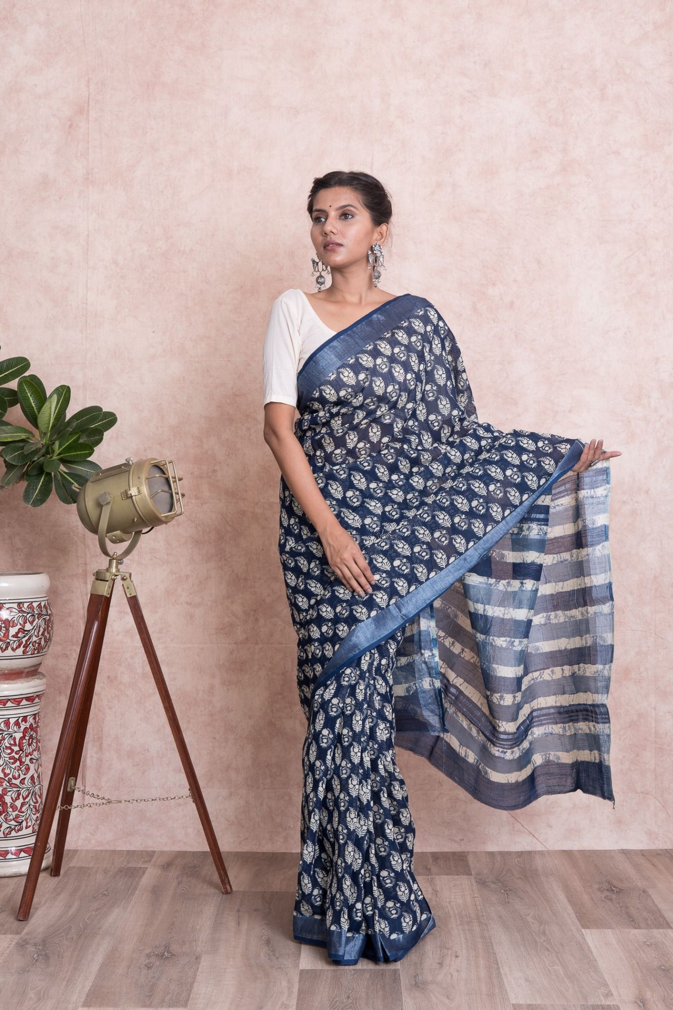 Dabu Print Booti Pattern Cotton Linen Saree with Unstitched Blouse - Indigo And Blue
