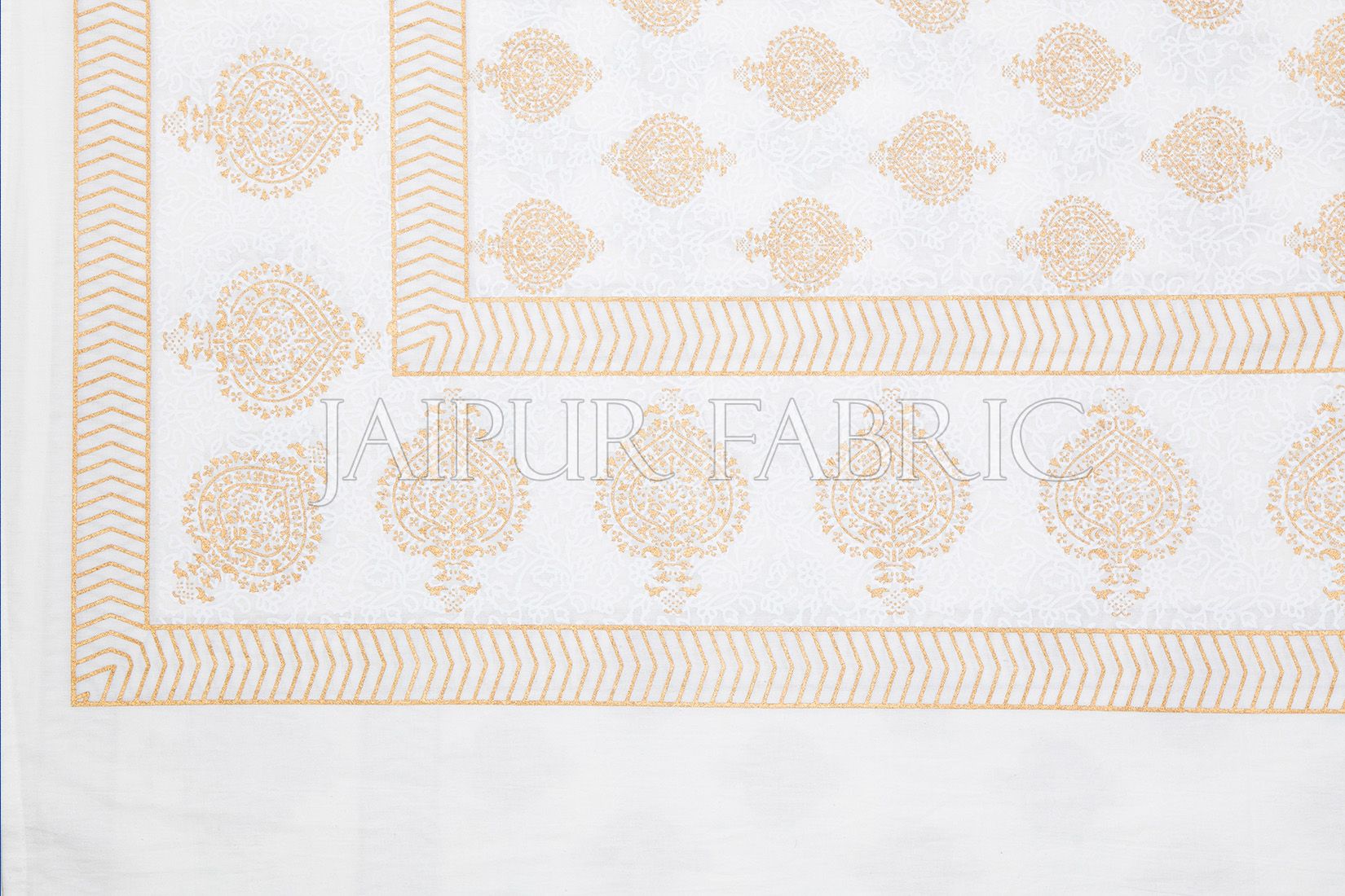 Royal Kalash Golden Print White Base Double Bed Quilt