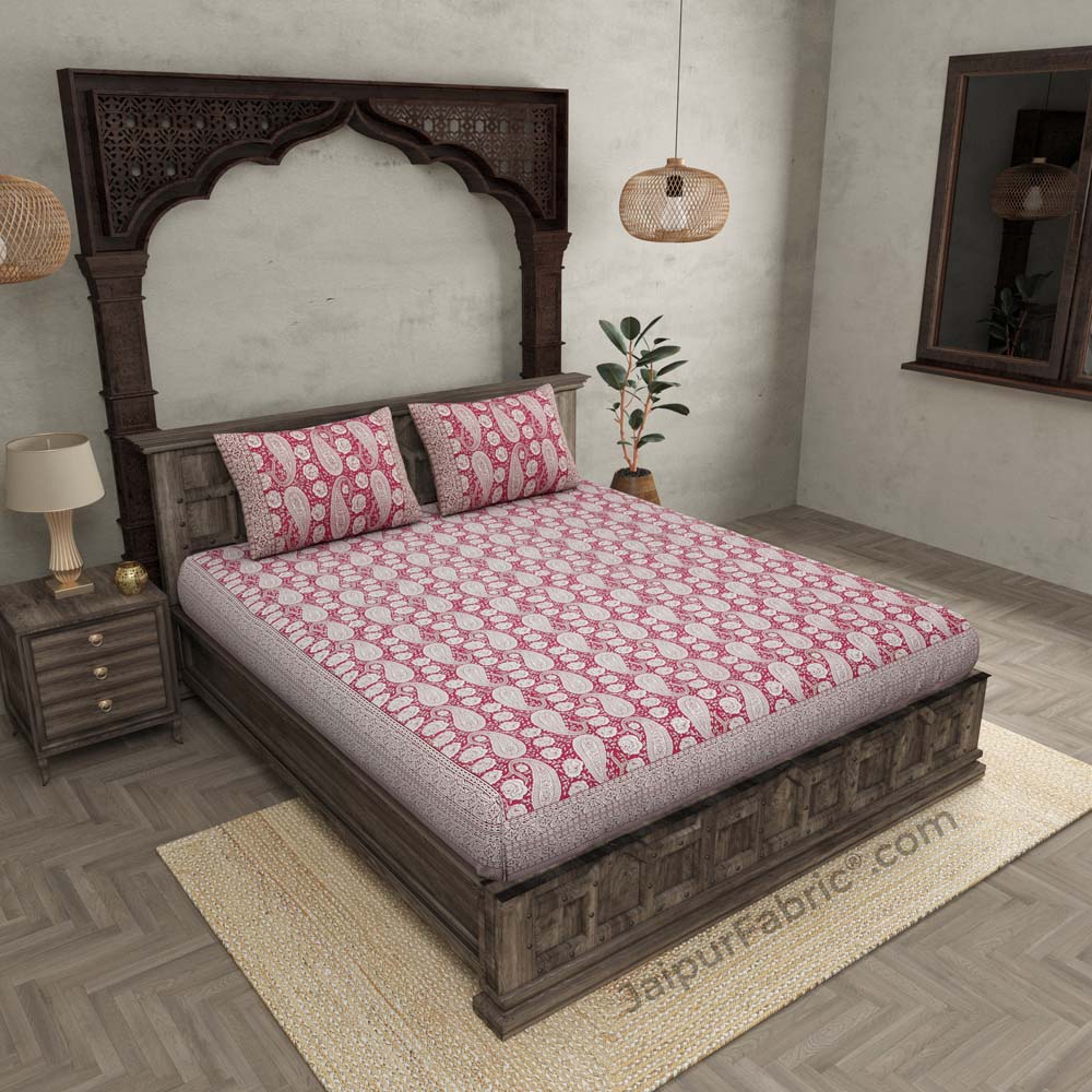 Beautiful Pink Artistic Paisley Double Bedsheet