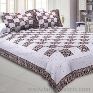 Double Bedsheet Checkered Chocolate Golden Print