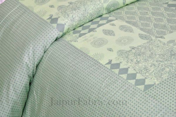 Delightful Green Checks Print  Pure Cotton King Size Double Bedsheet