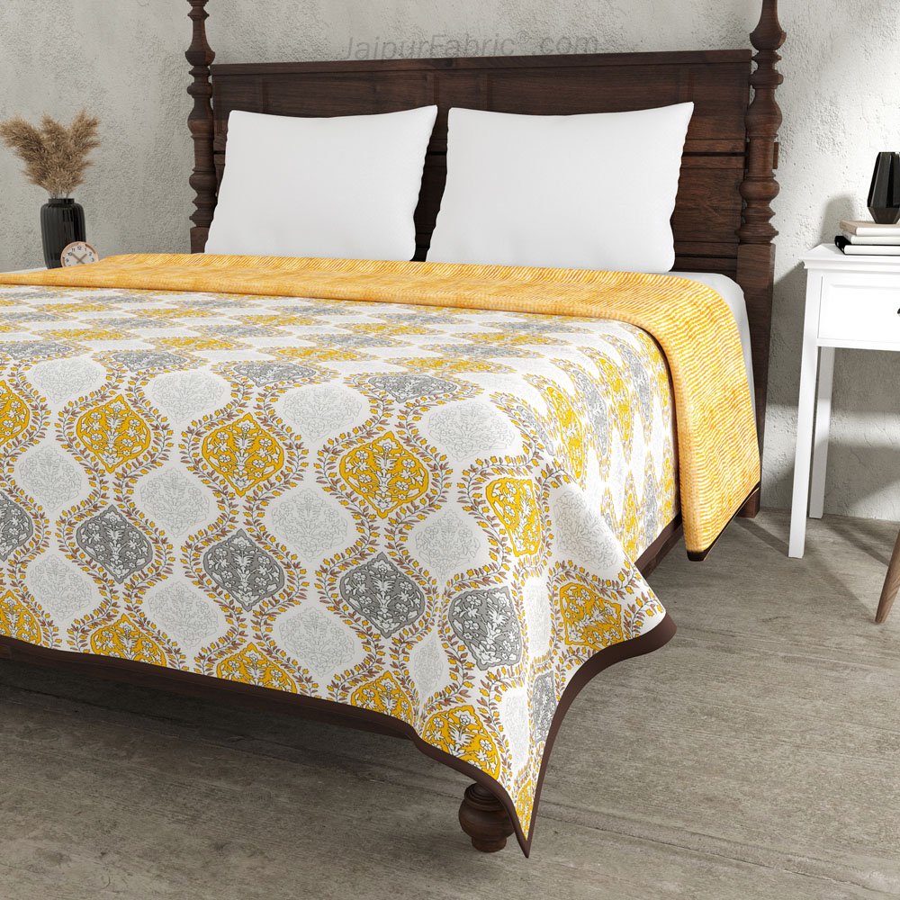 Wavy Ethnic Yellowish Grey Double Bed Dohar Blanket