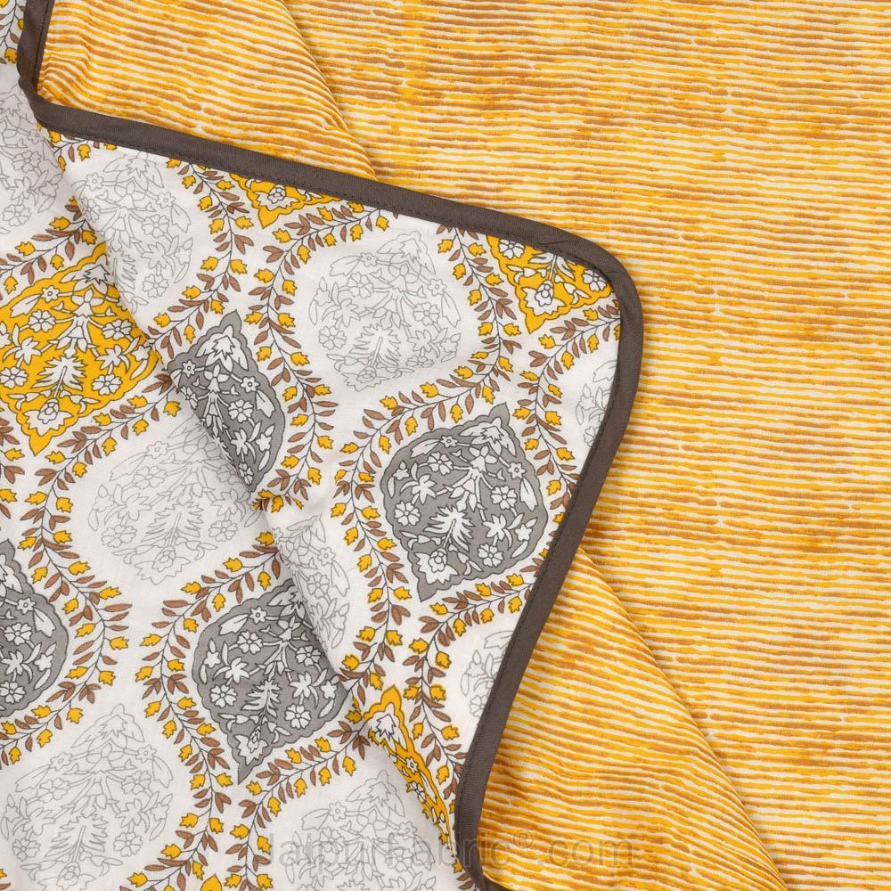 Wavy Ethnic Yellowish Grey Double Bed Dohar Blanket