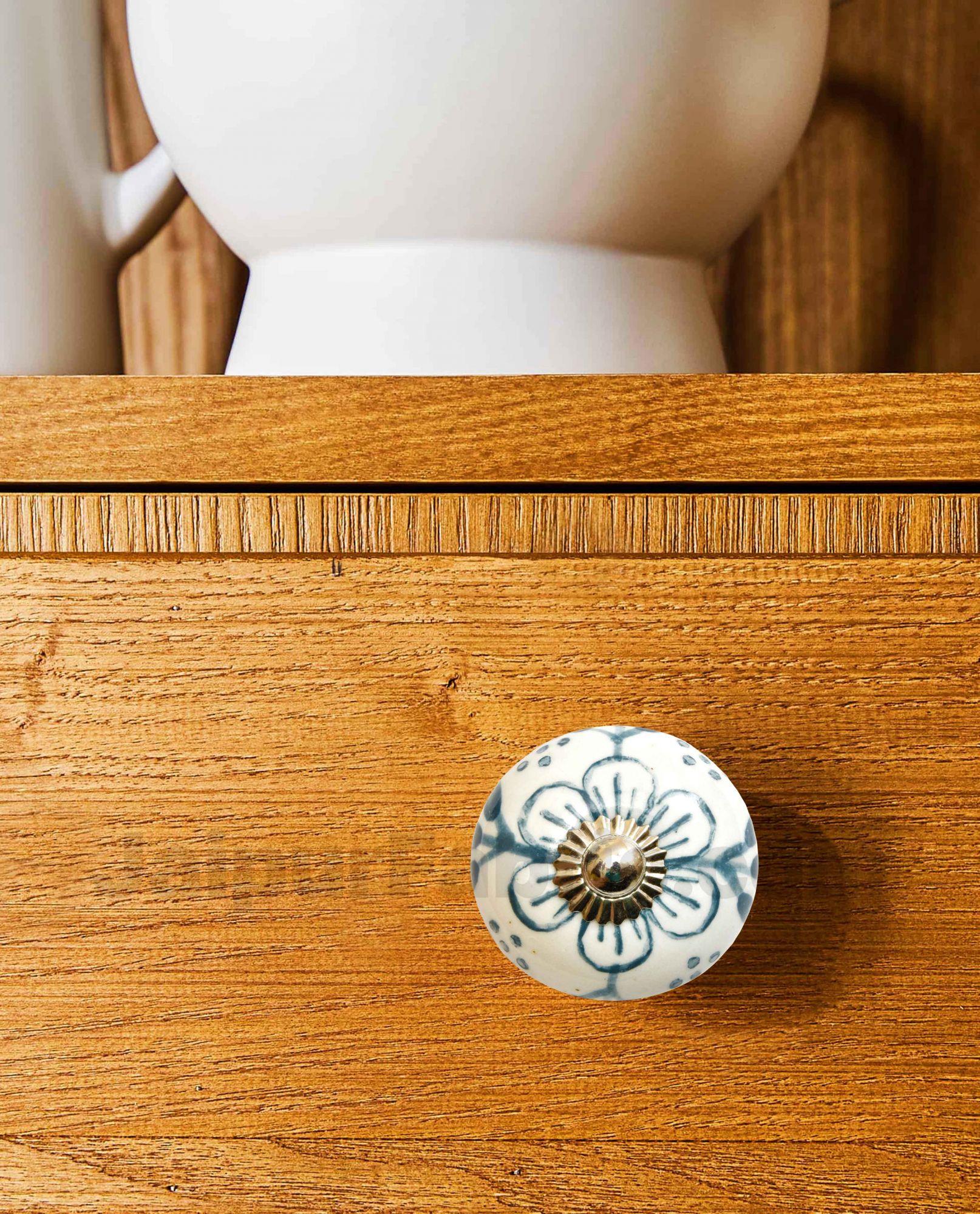 English Ceramic Knob Set of 25 Pcs Fabricated Knobs for Doors and Cabinets with Brass Blue Pottery
