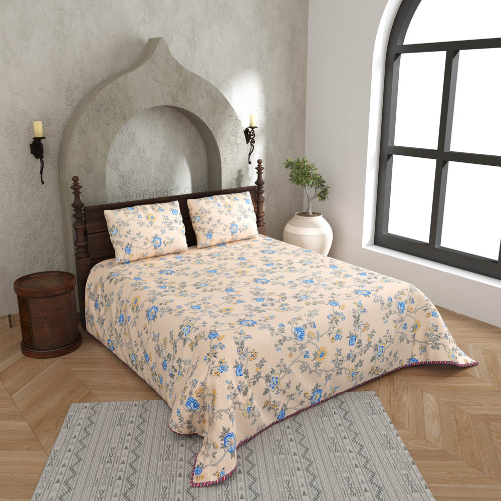 A Peaceful Glimpse Pure Cotton Reversible Quilted Bedcover with Pillowcases
