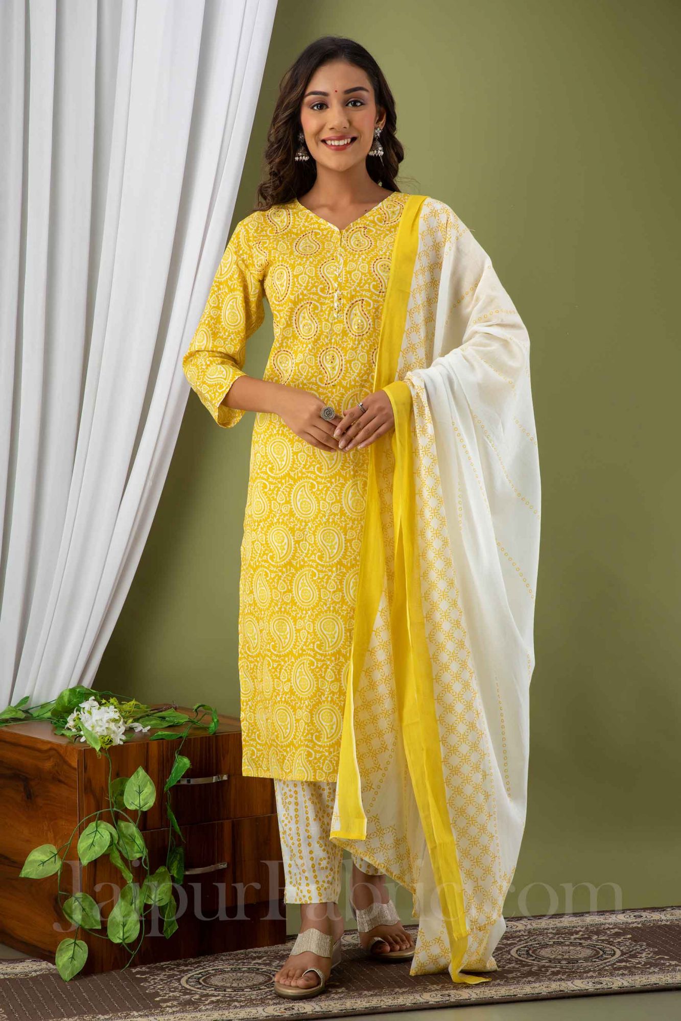 Yellow Modish Designer Party Wear Kurti With Bottom – Fashionfy
