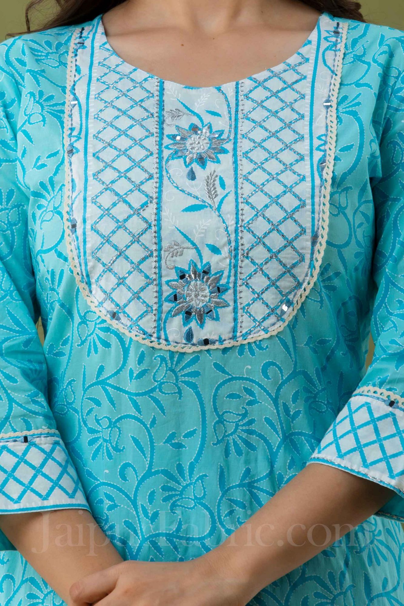 Women Blue Cotton Floral Print Kurti with Pant