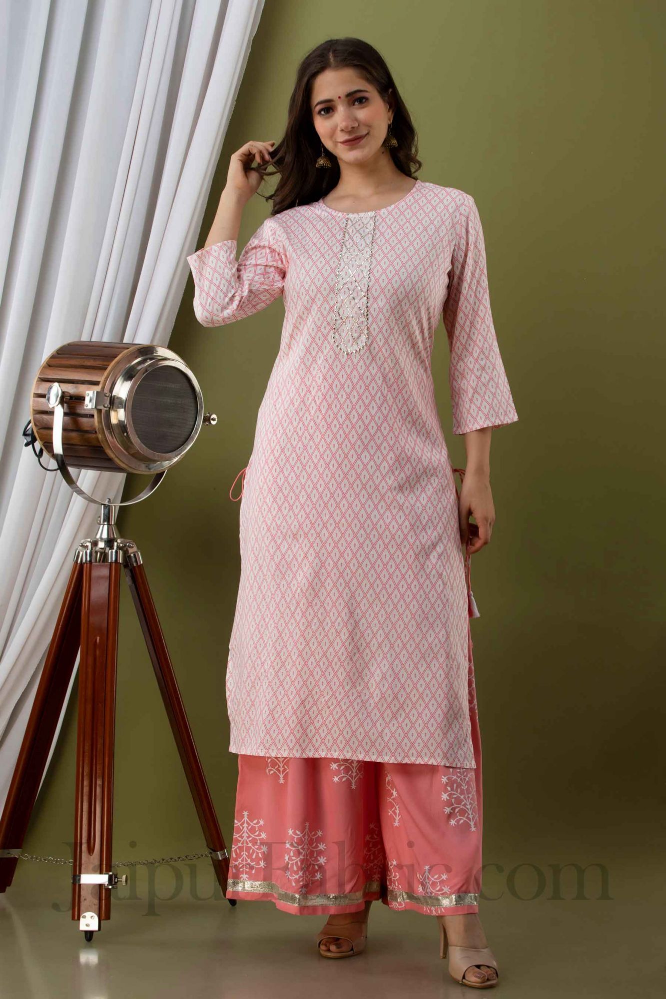 Amazing Pink Colour Cotton Kurti With Kashmiri Motifs With Latest