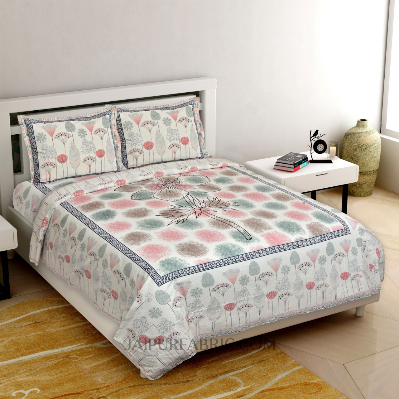 Colossal Flower Pink Brown King Size Bedsheet
