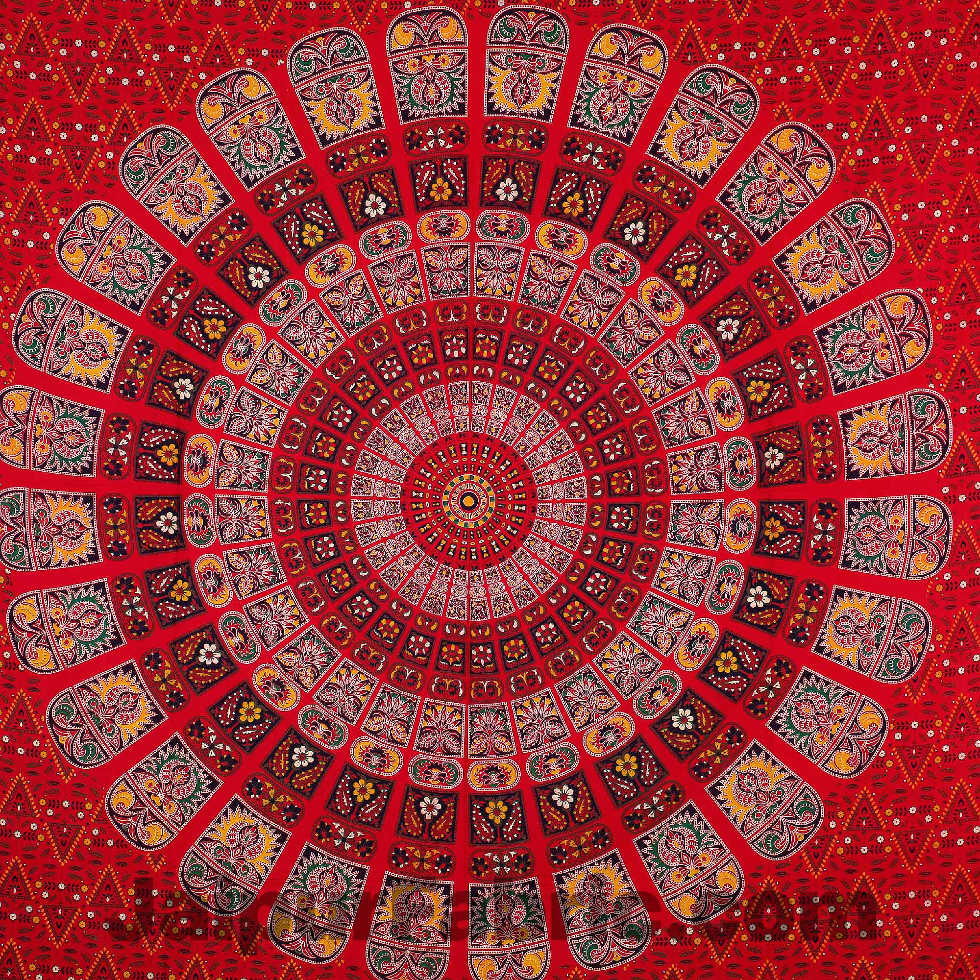 Pure Cotton Red Mandala Zig Zag Print King Size Double Bedsheet With 2 Pillow Covers