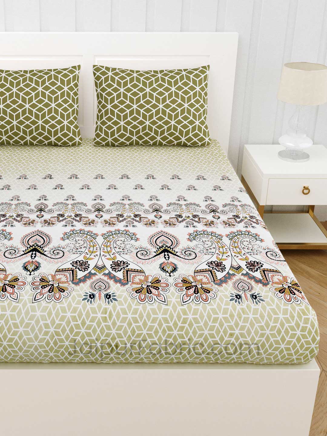 Stylish Trendy Green Premium Cotton King Size Double BedSheet
